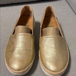 Fitflop Shimmering Gold Flats